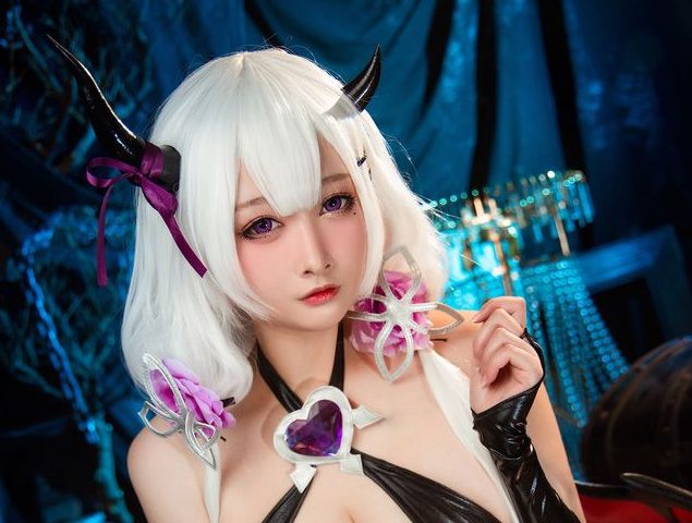 念念_D  COS 碧蓝航线“小恶魔 ”光辉