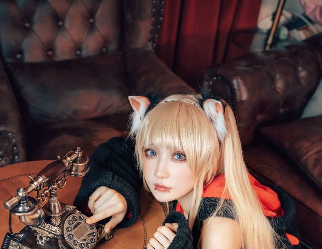 阿包也是兔娘 cos 作品“小猫咪”