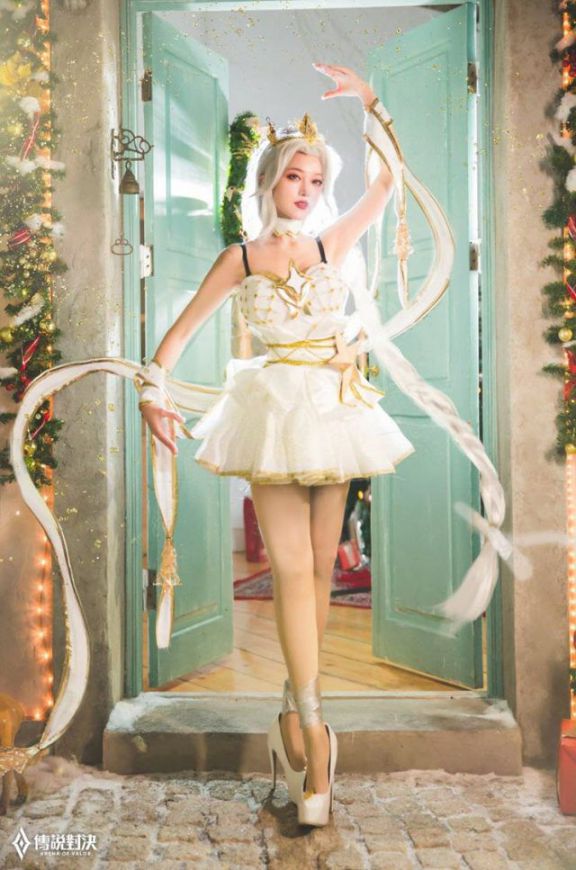 杨哲Arger写真作品《传说对决》“圣诞舞姬”叶娜