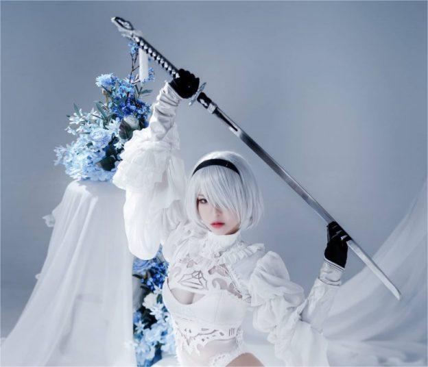 半半子cos作品《尼尔：机械纪元》尤尔哈2B