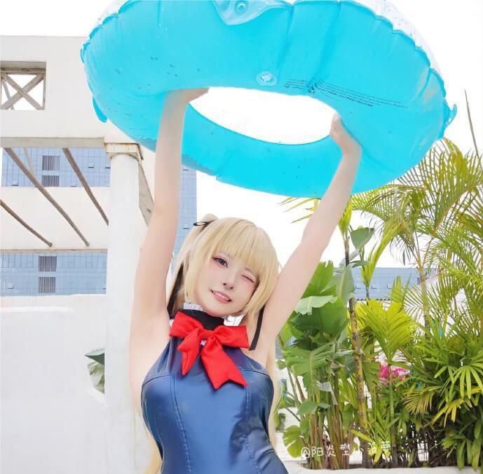 阳炎型小菠萝作品玛莉萝丝的水着cosplay，可爱迷人