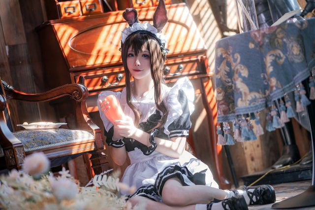 樱岛嗷一cos明日方舟阿米娅，性感迷人