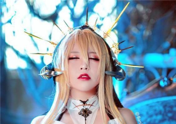 半半子cos[碧蓝航线]怨仇，性感迷人