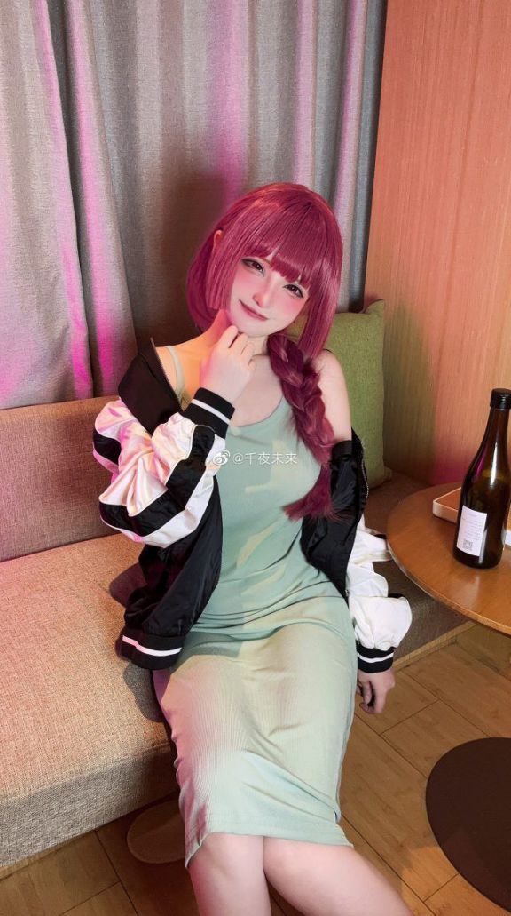 千夜未来cos广井菊里，可爱迷人到爆炸