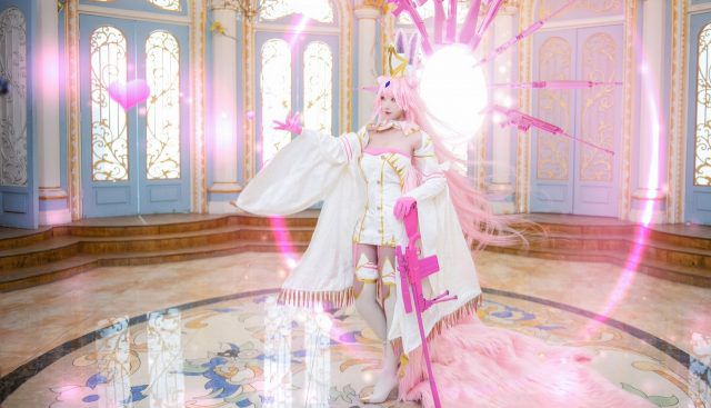 是夙卿呀cos光之高扬斯卡娅，神圣性感美翻了