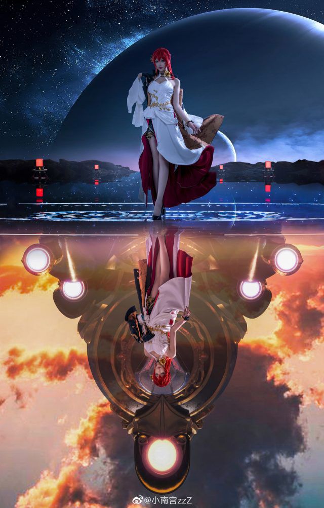 小南宫zzZ cos姬子，星空下性感太惊喜了