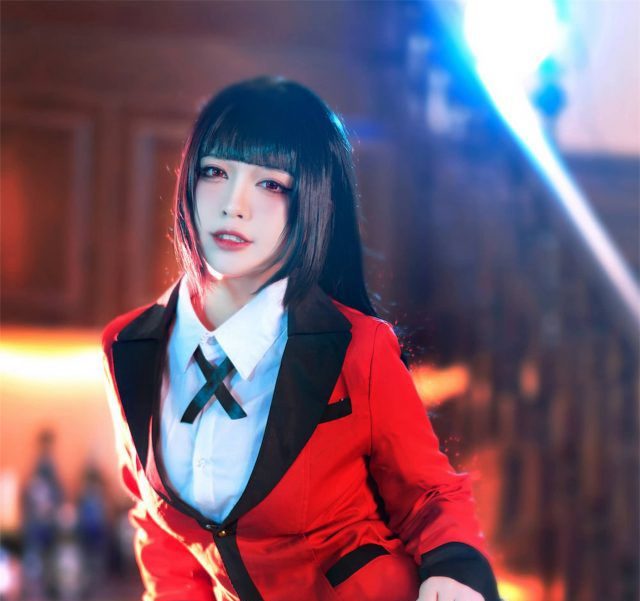 半半子cos《狂赌之渊》蛇喰梦子，黑桃女王太带感了！