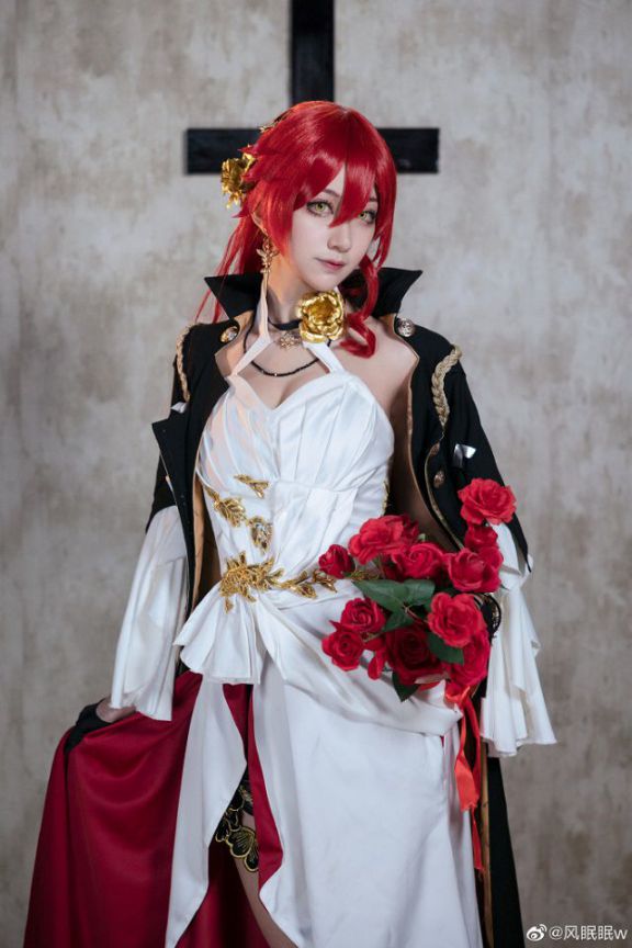 风眠眠w cos姬子，御姐范拉满