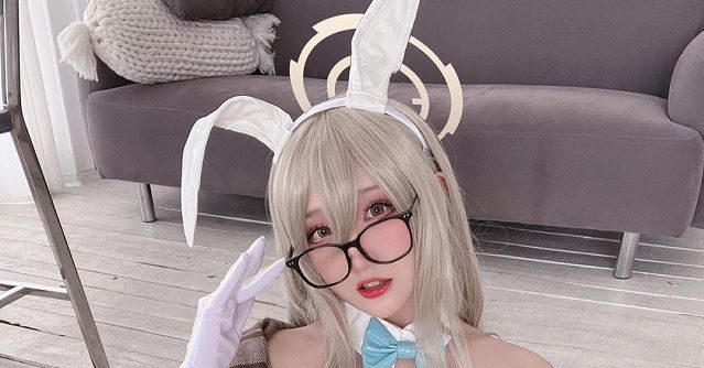 瓜希酱cos室笠朱音，兔女郎性感可爱不可抵挡