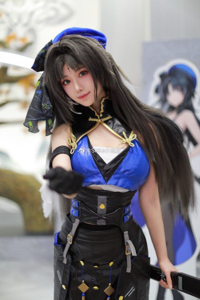 Shika小鹿鹿cos《鸣潮》秧秧，性感酷帅真是迷到了
